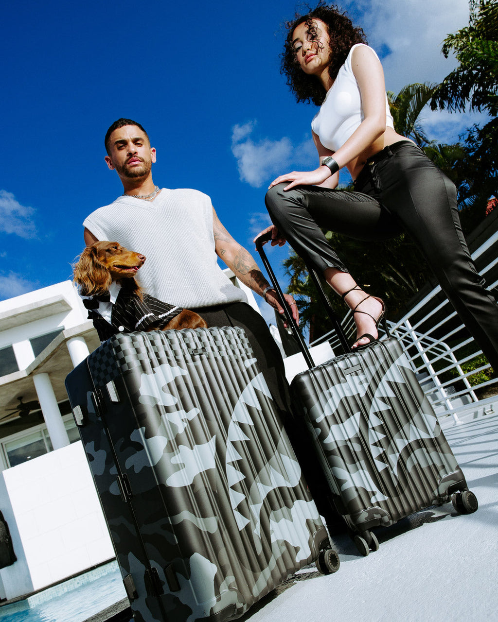 3AM RIPTIDE SHARKNAUTICS HARDSHELL CARRY-ON LUGGAGE